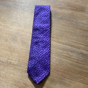 Paul Stuart tie, lightly worn, no smoke